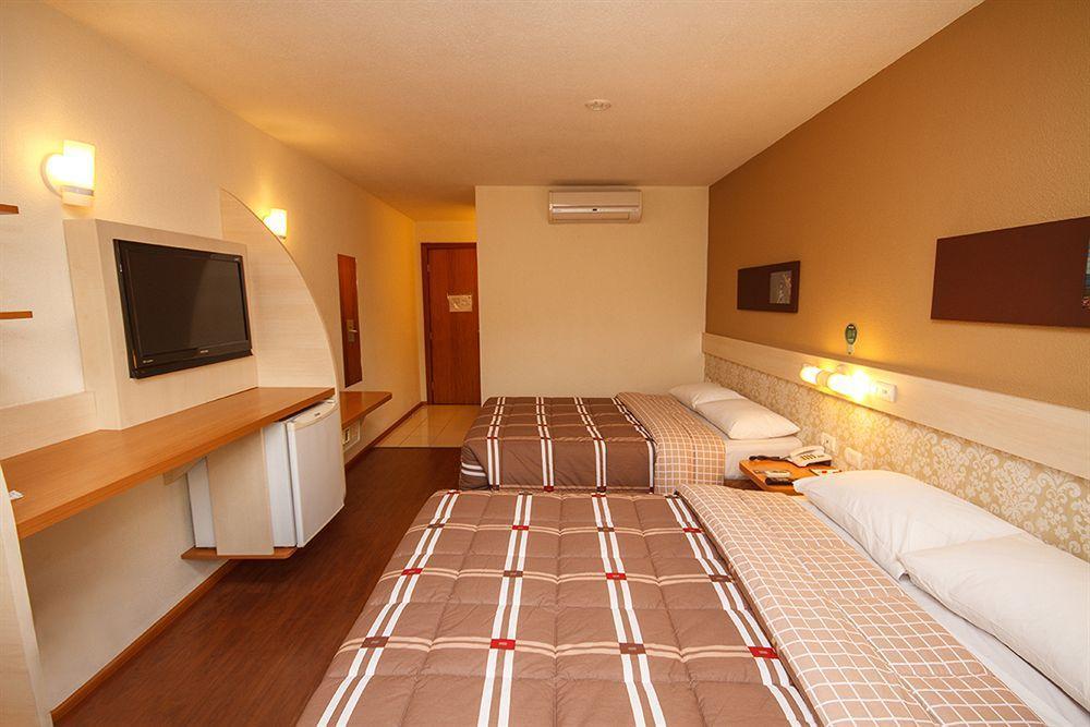 Hotel 10 Itajai/Navegantes Экстерьер фото